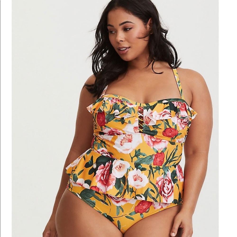 TORRID FLORAL PRINT RUFFLED PEPLUM SWIMSUIT